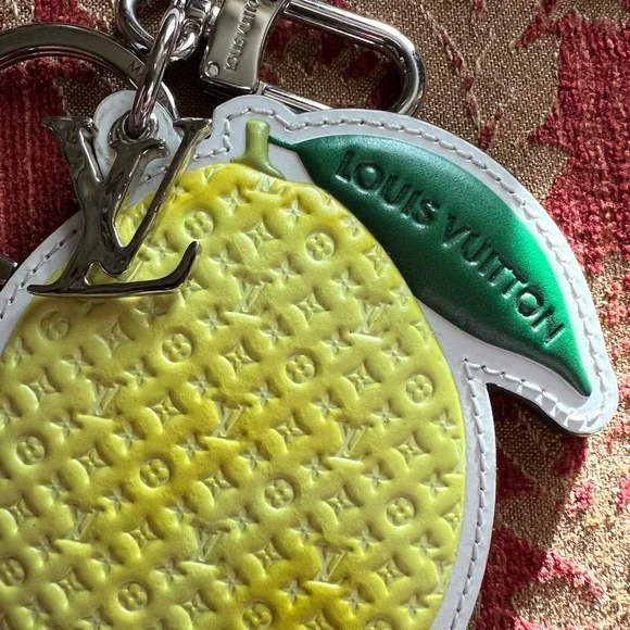 Louis Vuitton LV Fruits Lemon - Picture 2 of 5